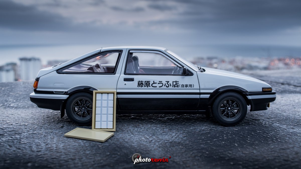 Toyota ae86 Trueno белая