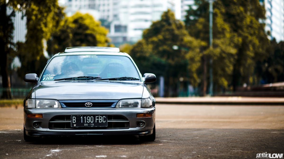 Toyota ae86 sedan