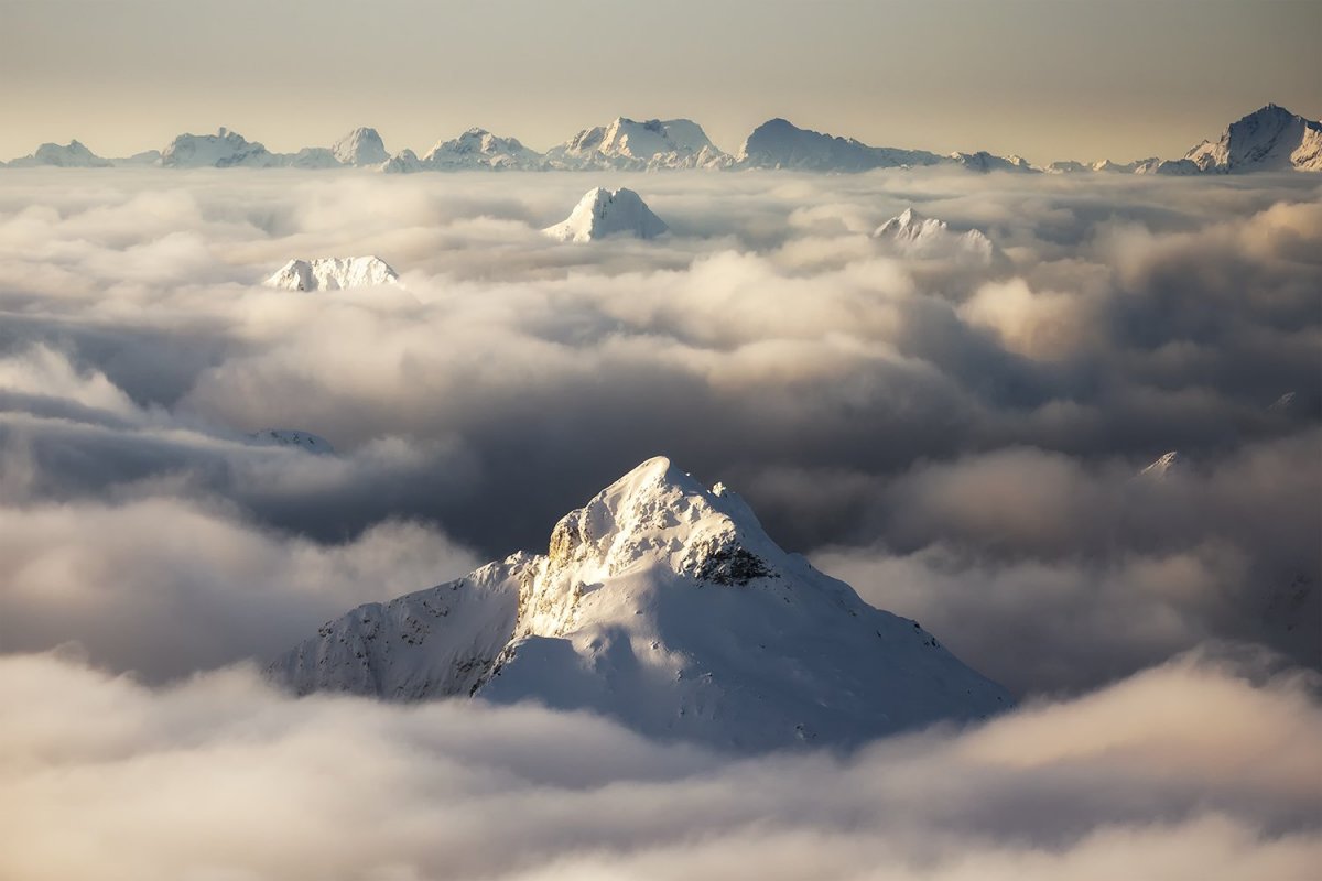Гора Олимп в облаках