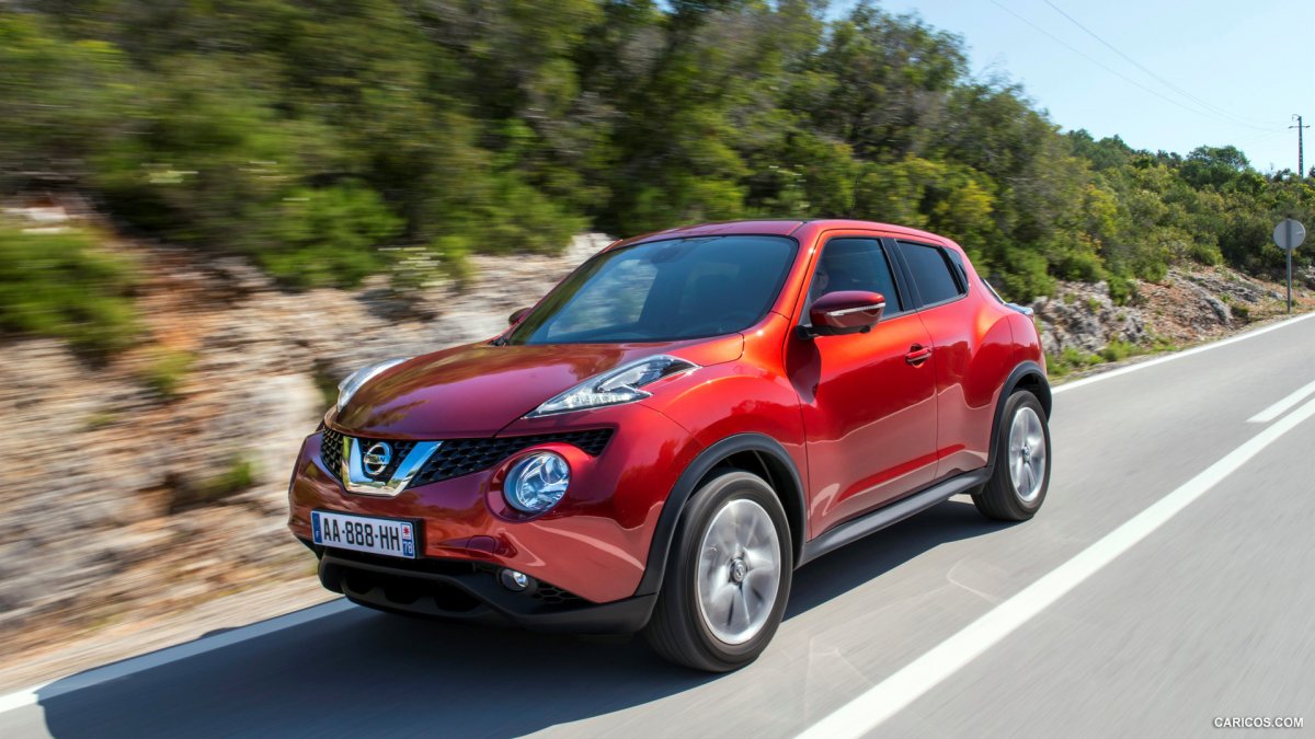 Nissan Juke красный 2015