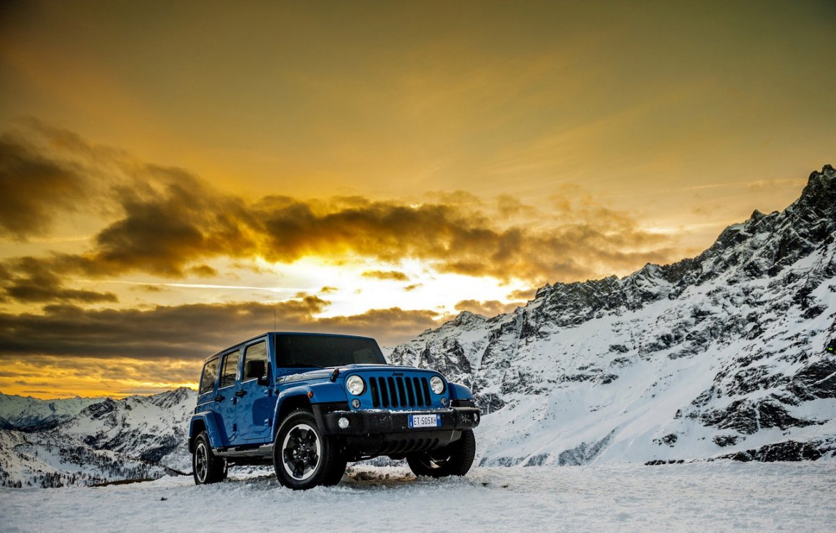 Jeep Wrangler в горах