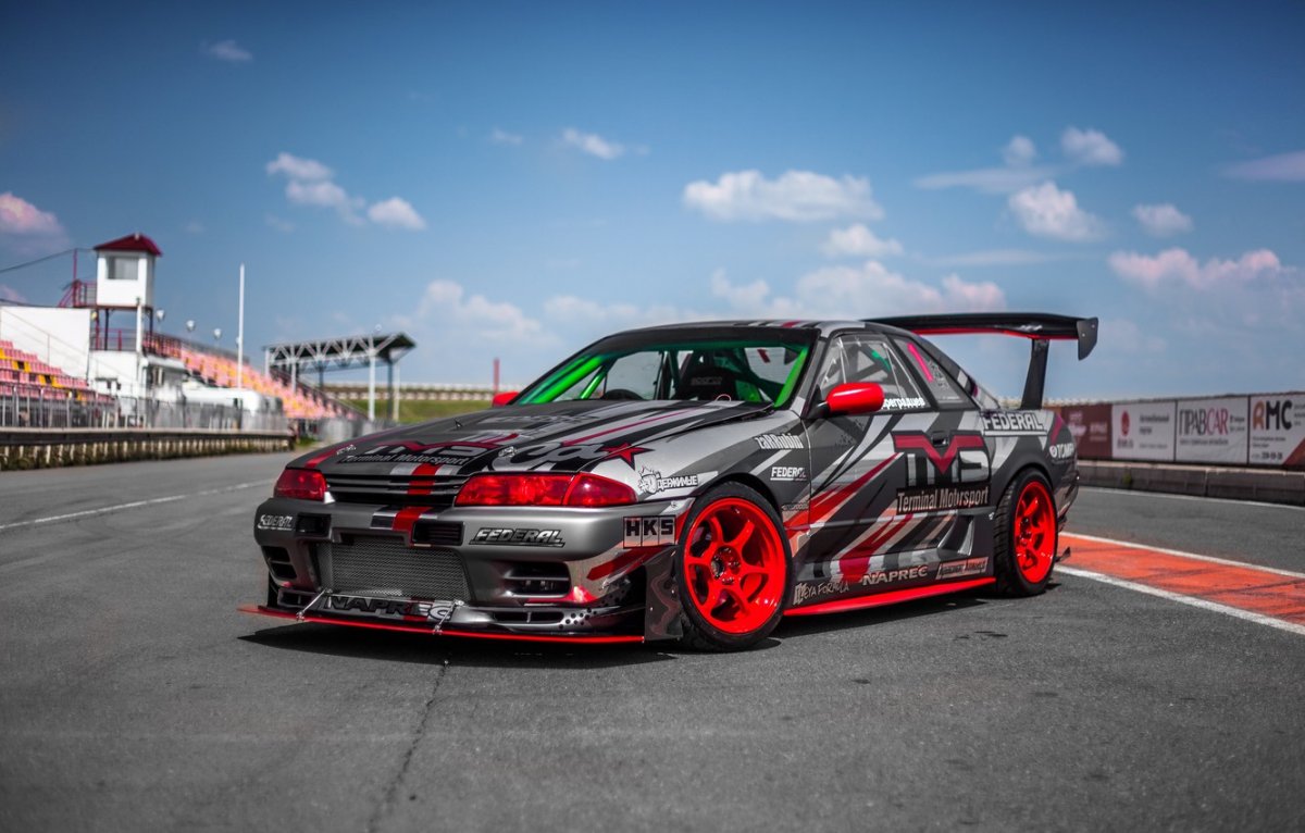 Nissan Skyline r32 Цареградцев