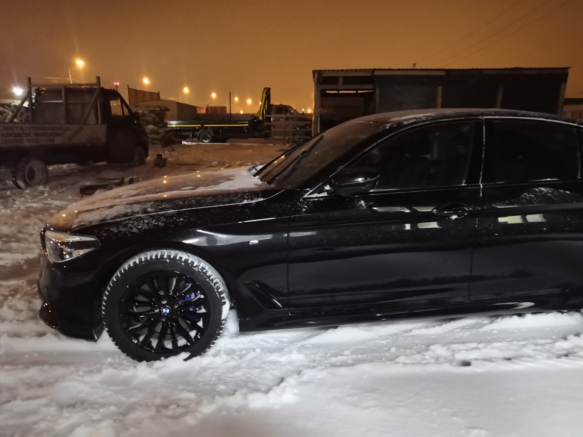BMW g30 черные диски
