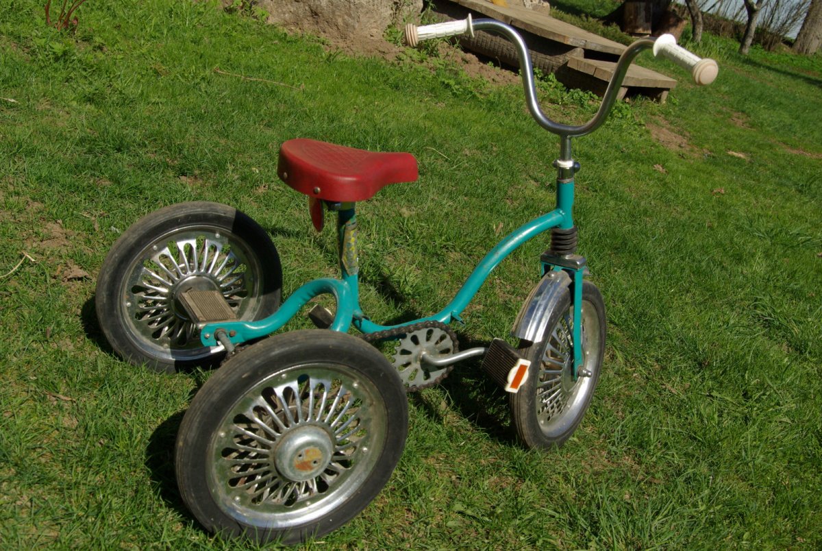 Трехколесный велосипед Italtrike 2501 Junior Sidecar