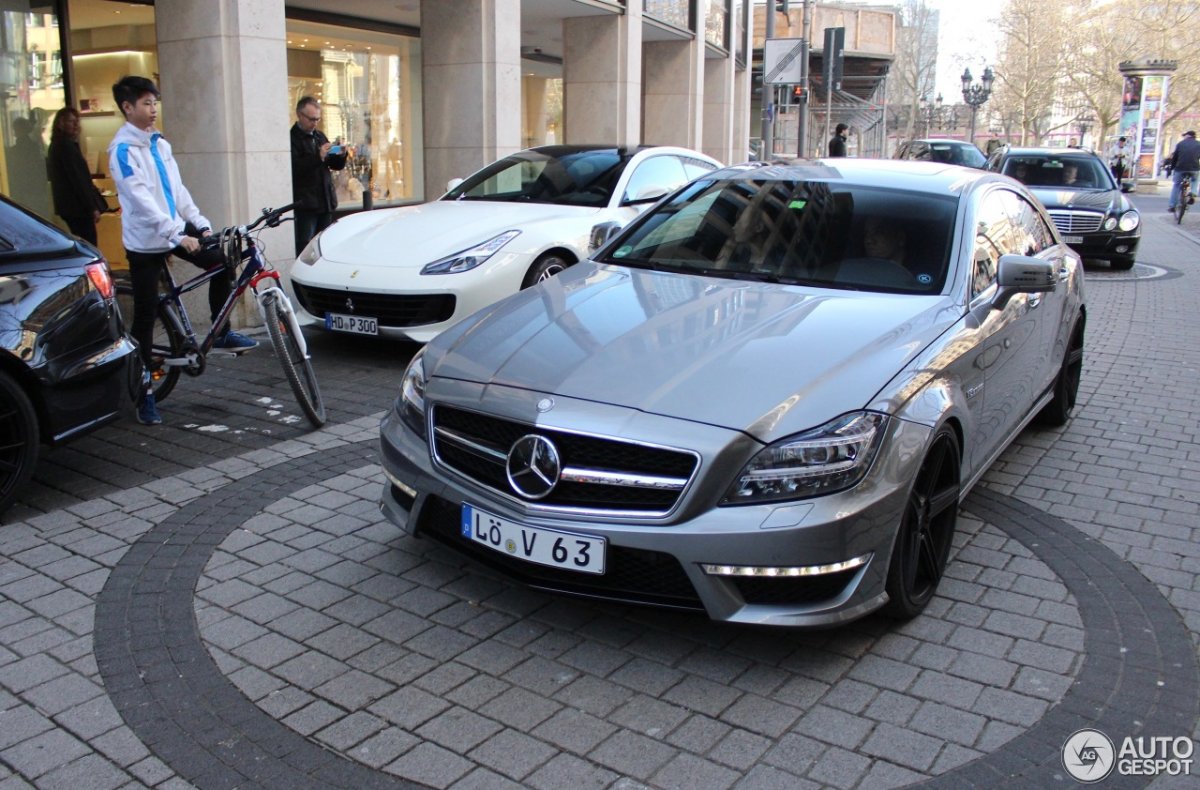 Черный Мерседес CLS 63 AMG Дагестан