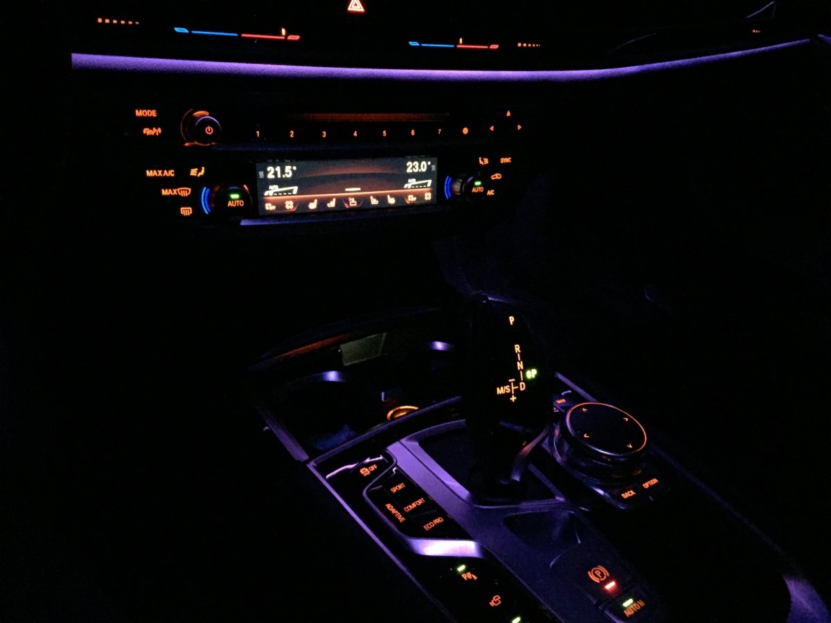 BMW x7 салон и ночной