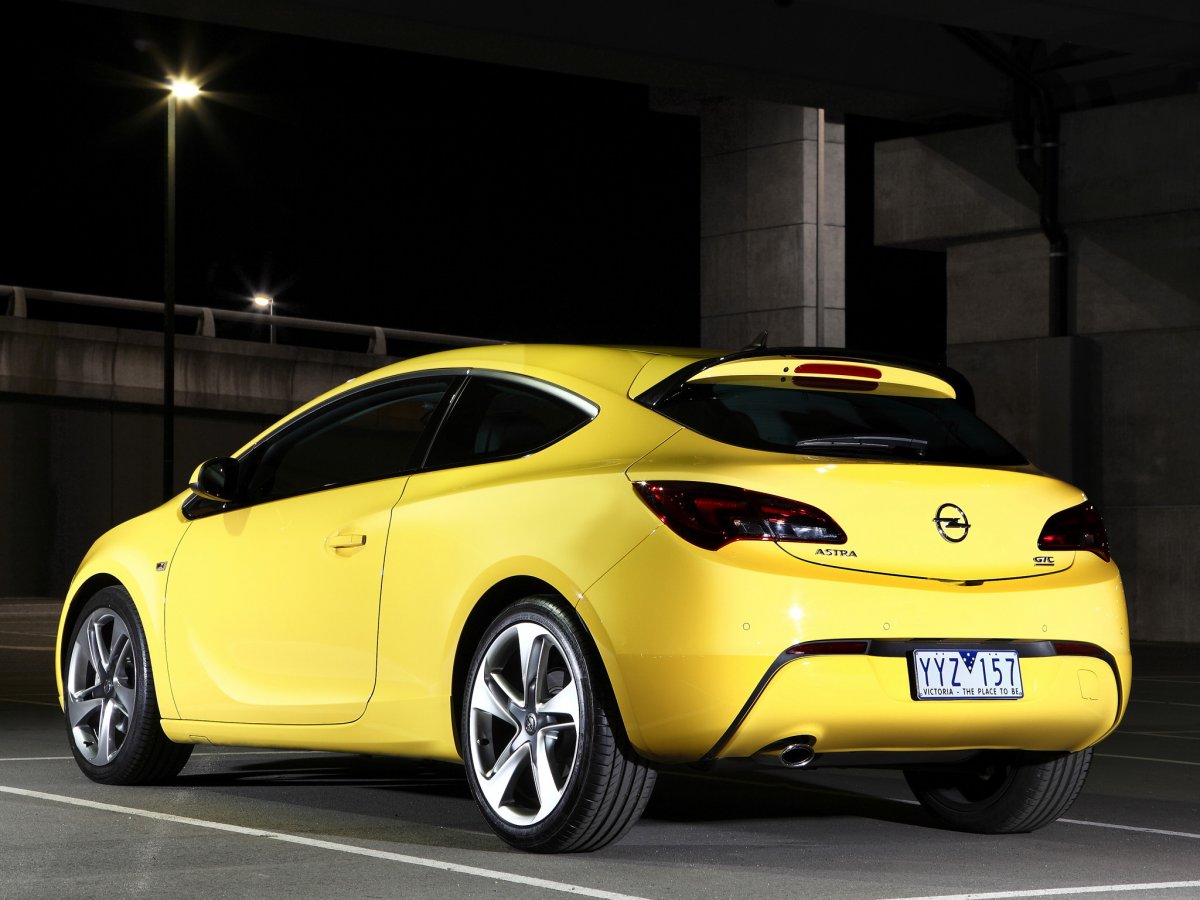 Opel Astra трехдверный
