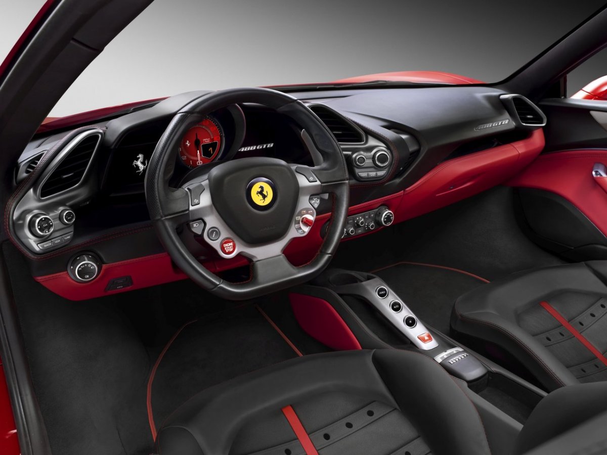 Ferrari 458 салон