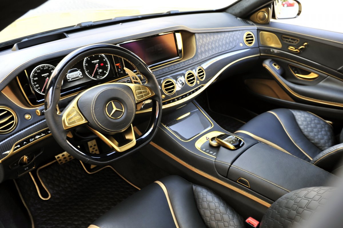 Brabus Rocket 900