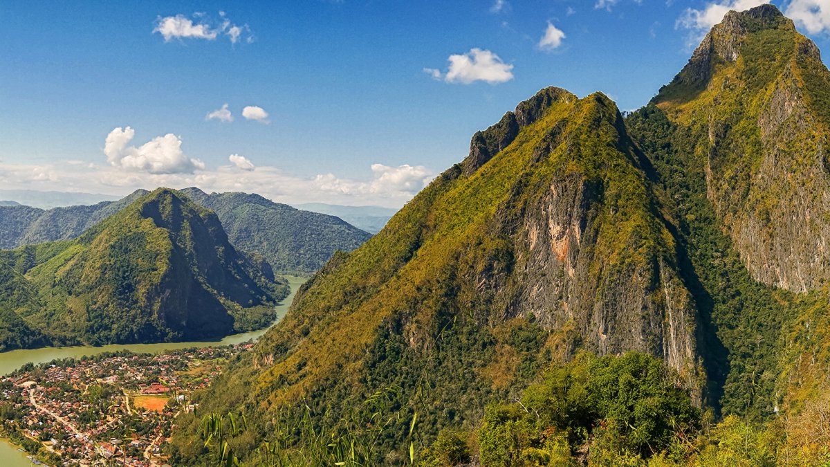 Лаос гора Биа