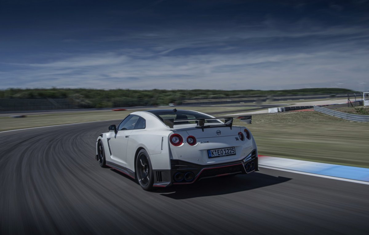 Nissan gt-r r35 2020