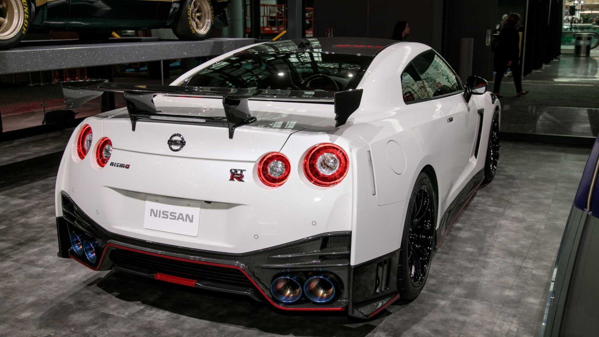 Nissan Skyline GTR новый