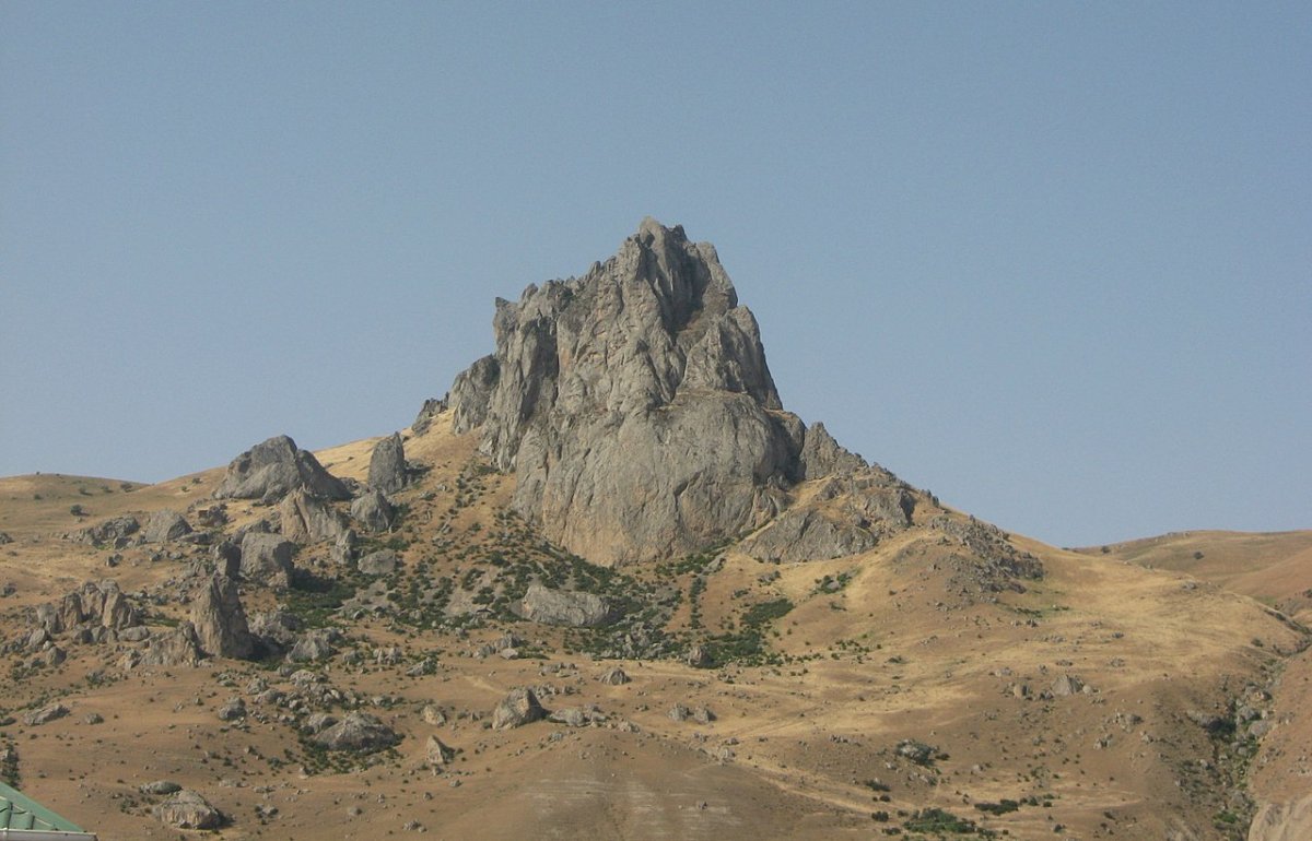 Гора бешбармак в Азербайджане