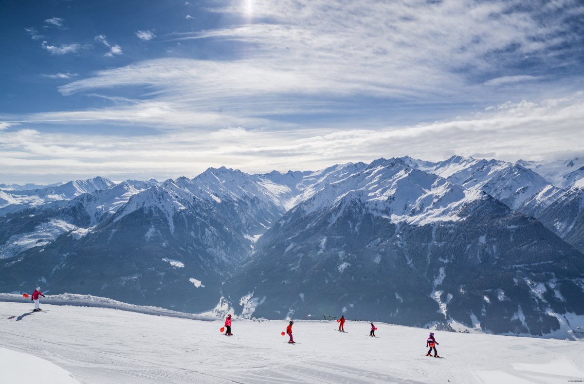Красная Поляна горные лыжи вид с горы