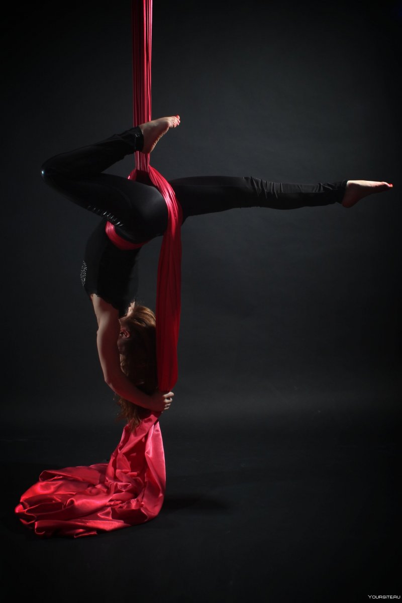 Воздушная гимнастка