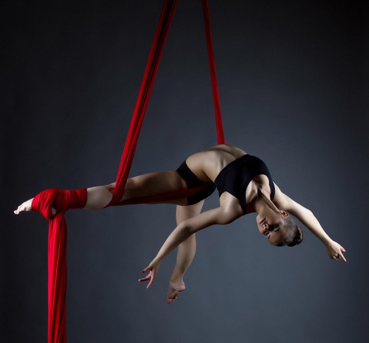 Воздушная гимнастика на полотнах