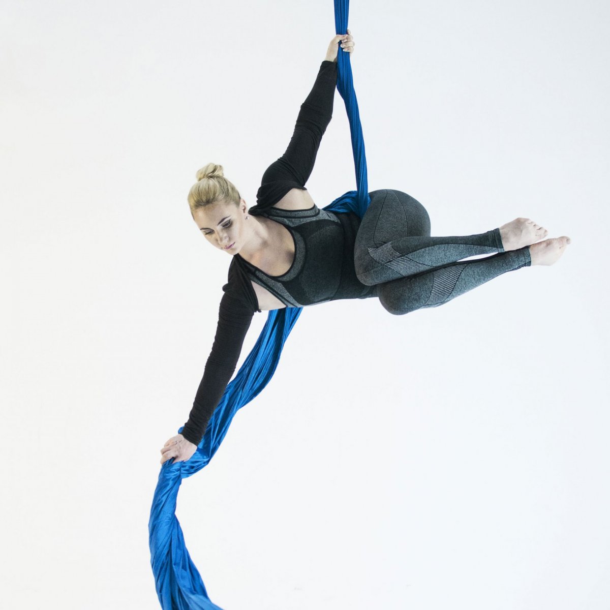 Аэростретчинг позы