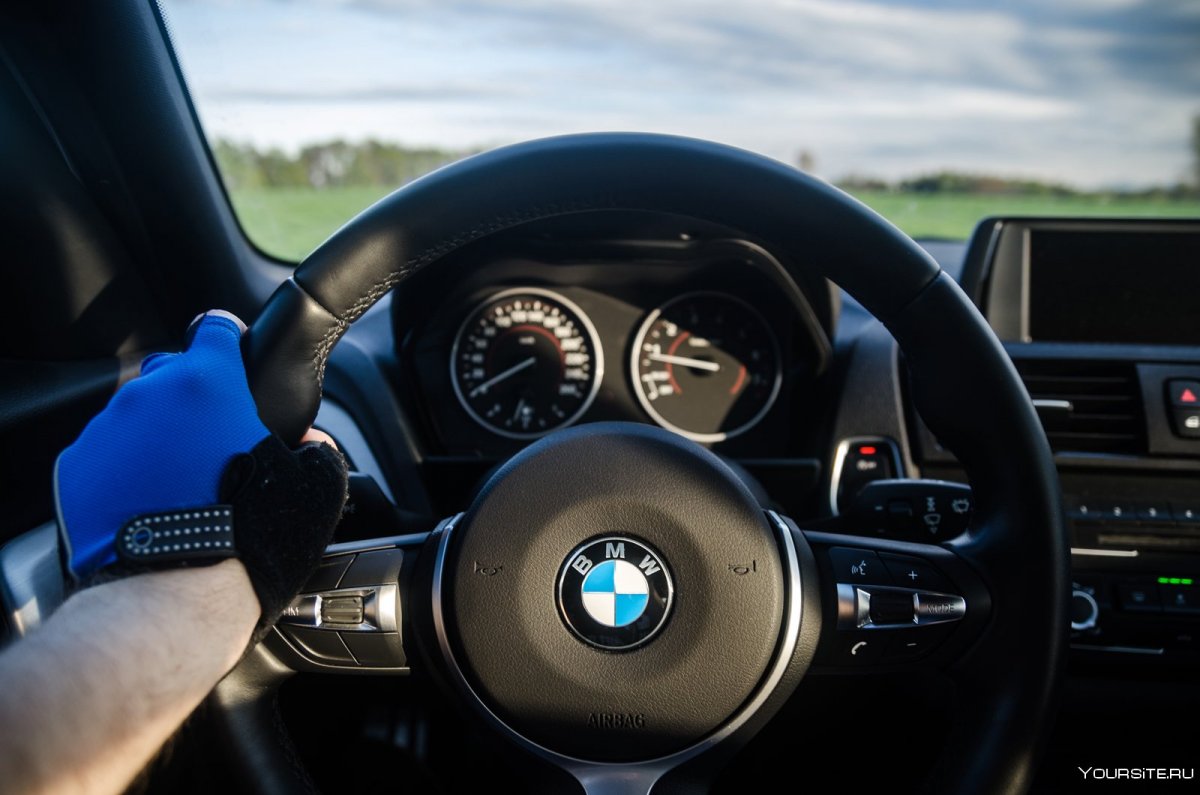 BMW m2 за рулем