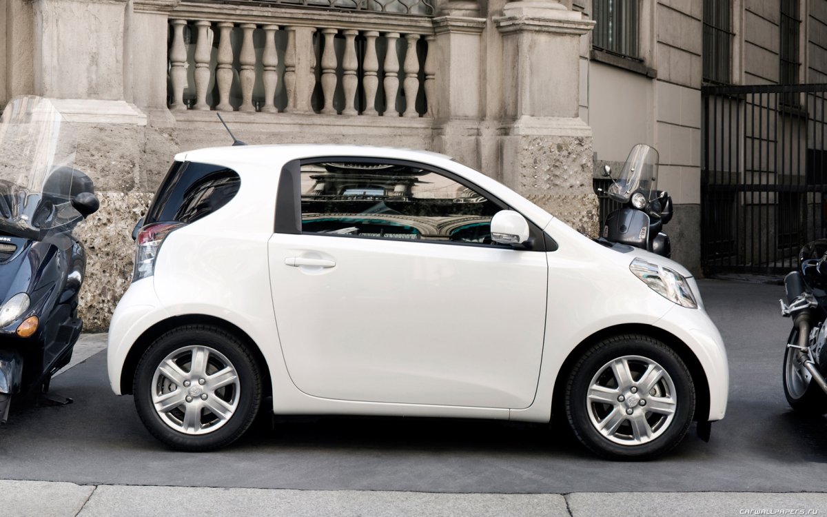 Toyota IQ 2009