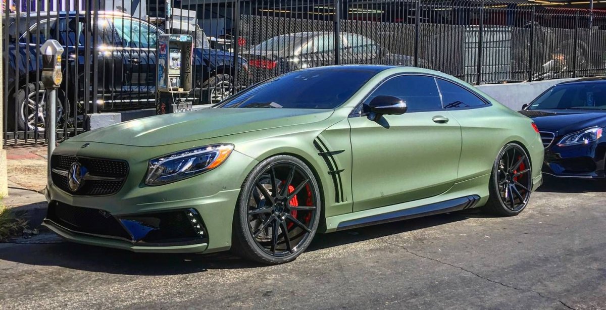 Мерседес АМГ 63 S зеленый