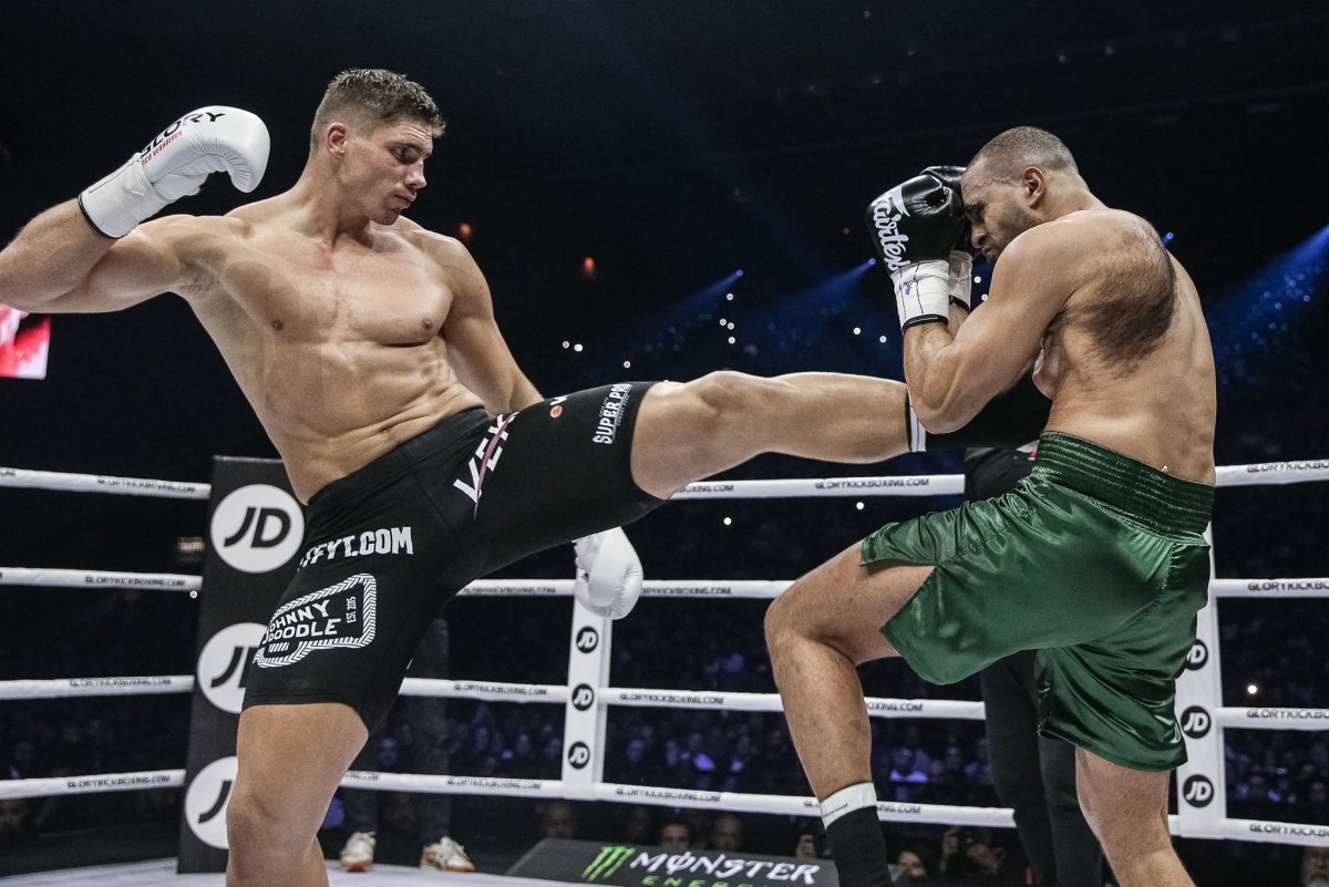 Glory 77 кард бойцов