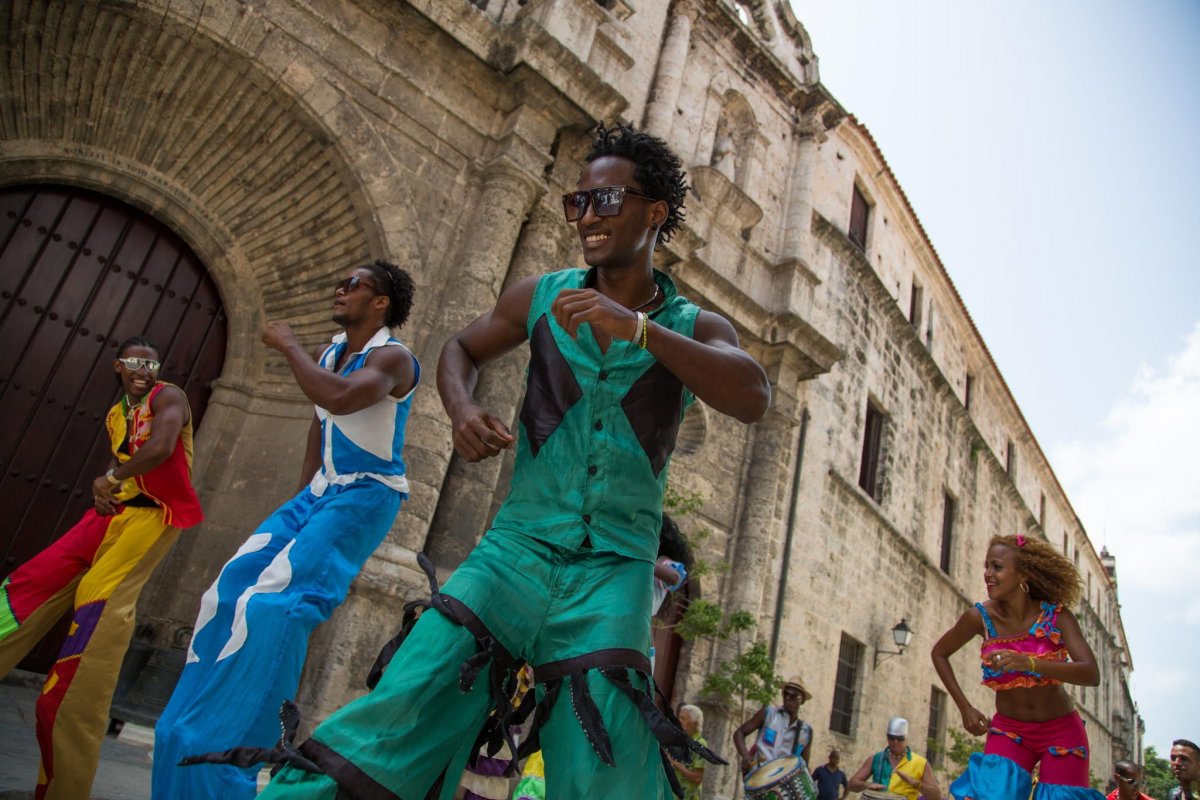Гавана кубинки танцуют