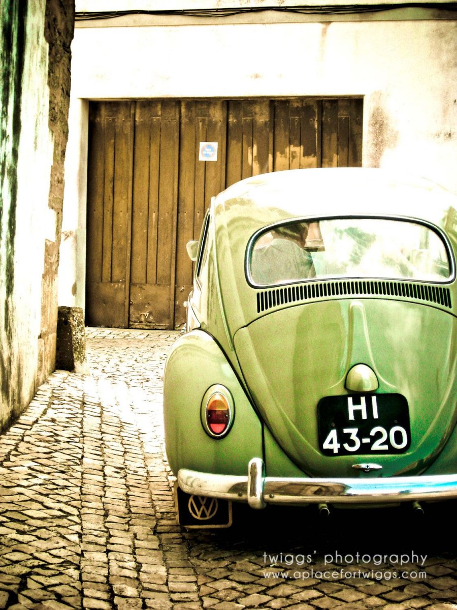 Фольксваген Жук салатовый