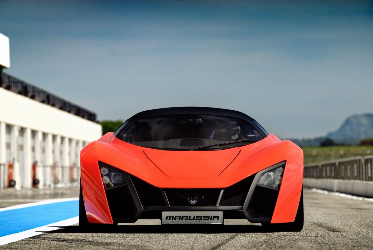 Спорткар Marussia b2