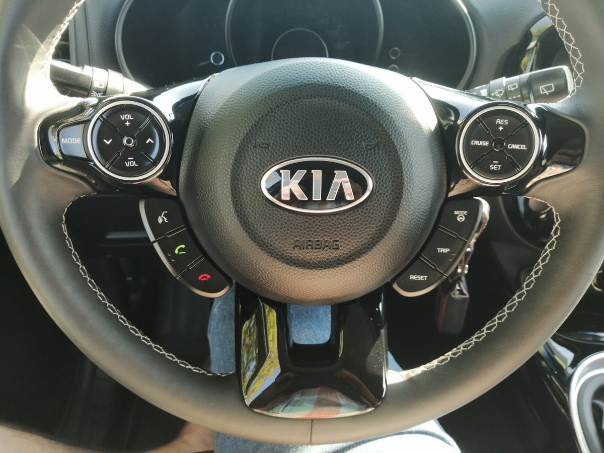 Kia Optima 2016 руль