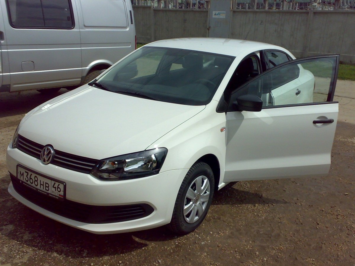 Volkswagen Polo 2010 белый