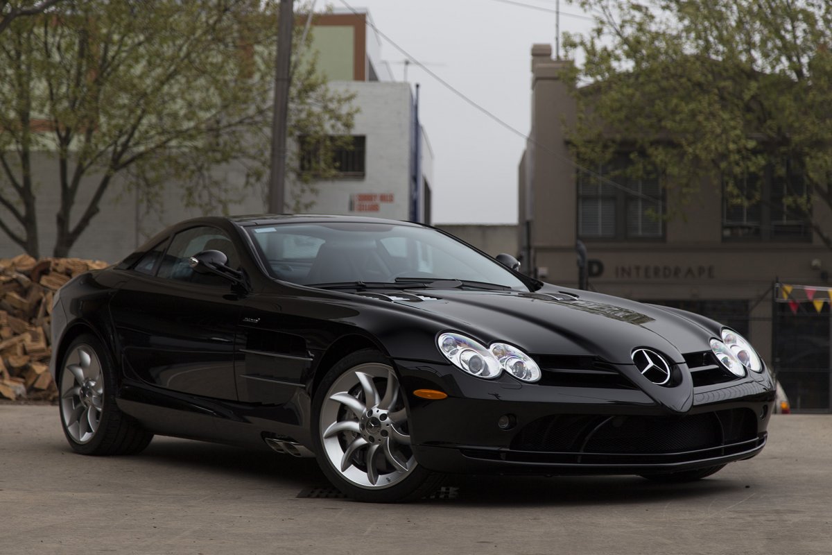 Mercedes Benz SLR MCLAREN 722 чёрный