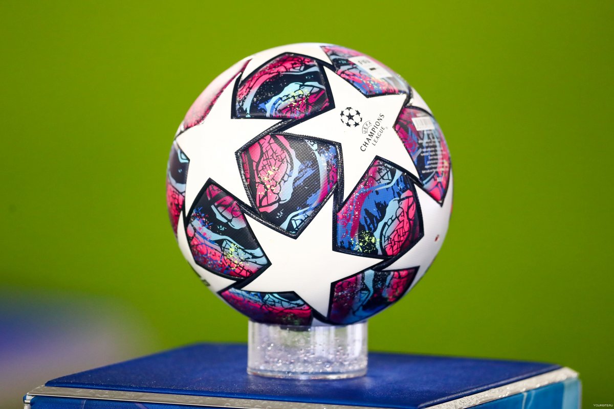 Мяч Лиги чемпионов 2021