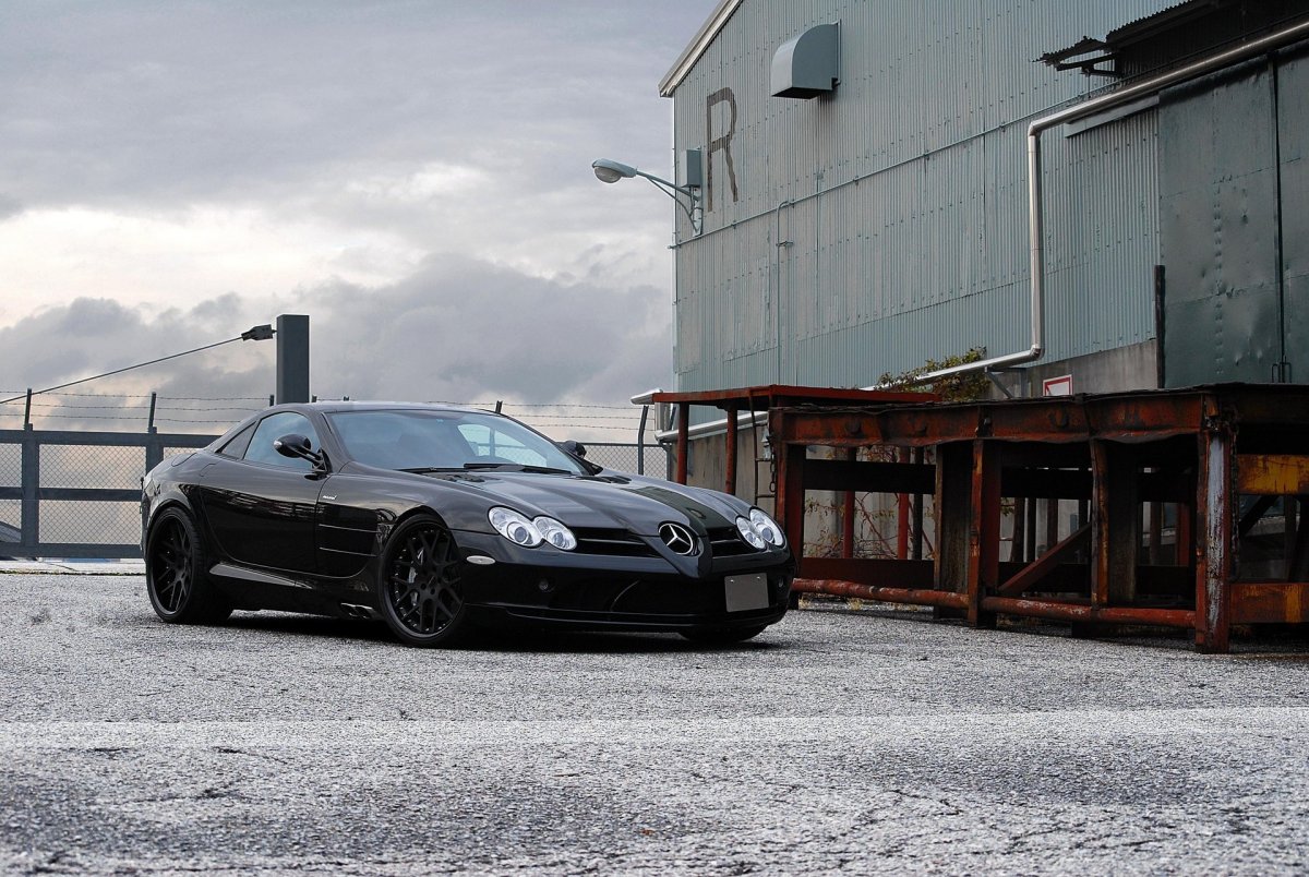 Mercedes SLR MCLAREN Black