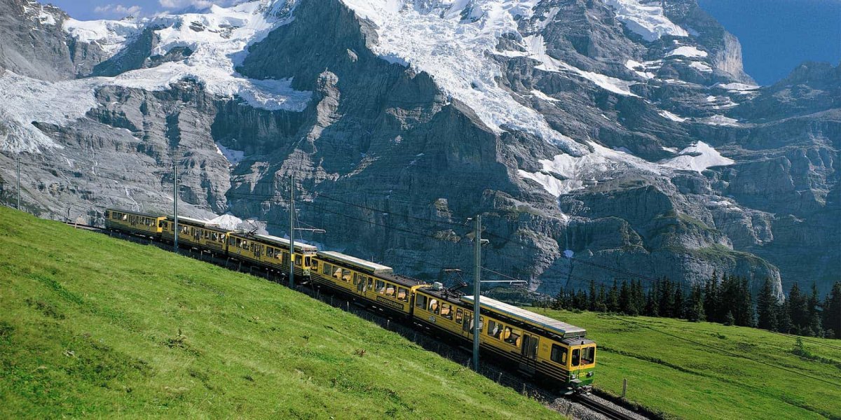 Горы Северный Кавказ Швейцария