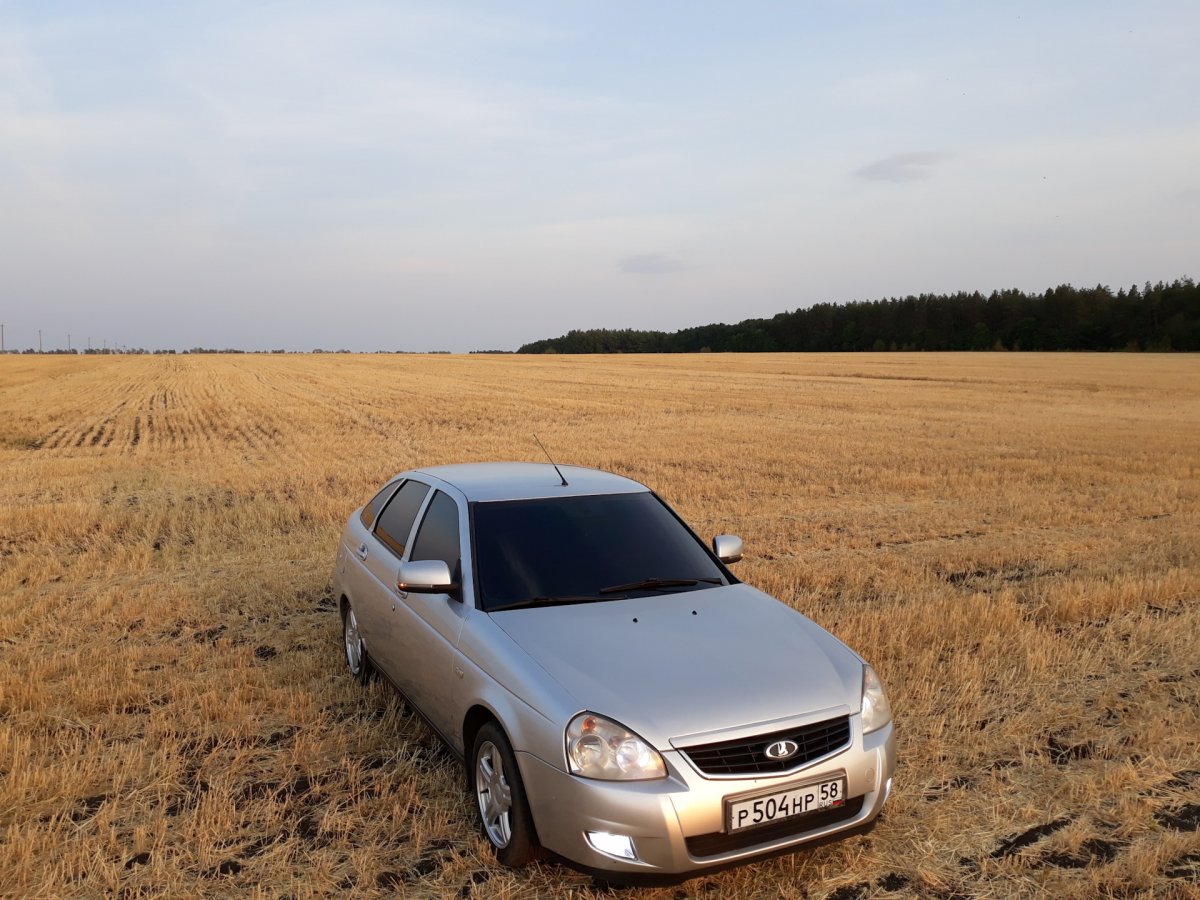 Lada Priora хэтчбек опер