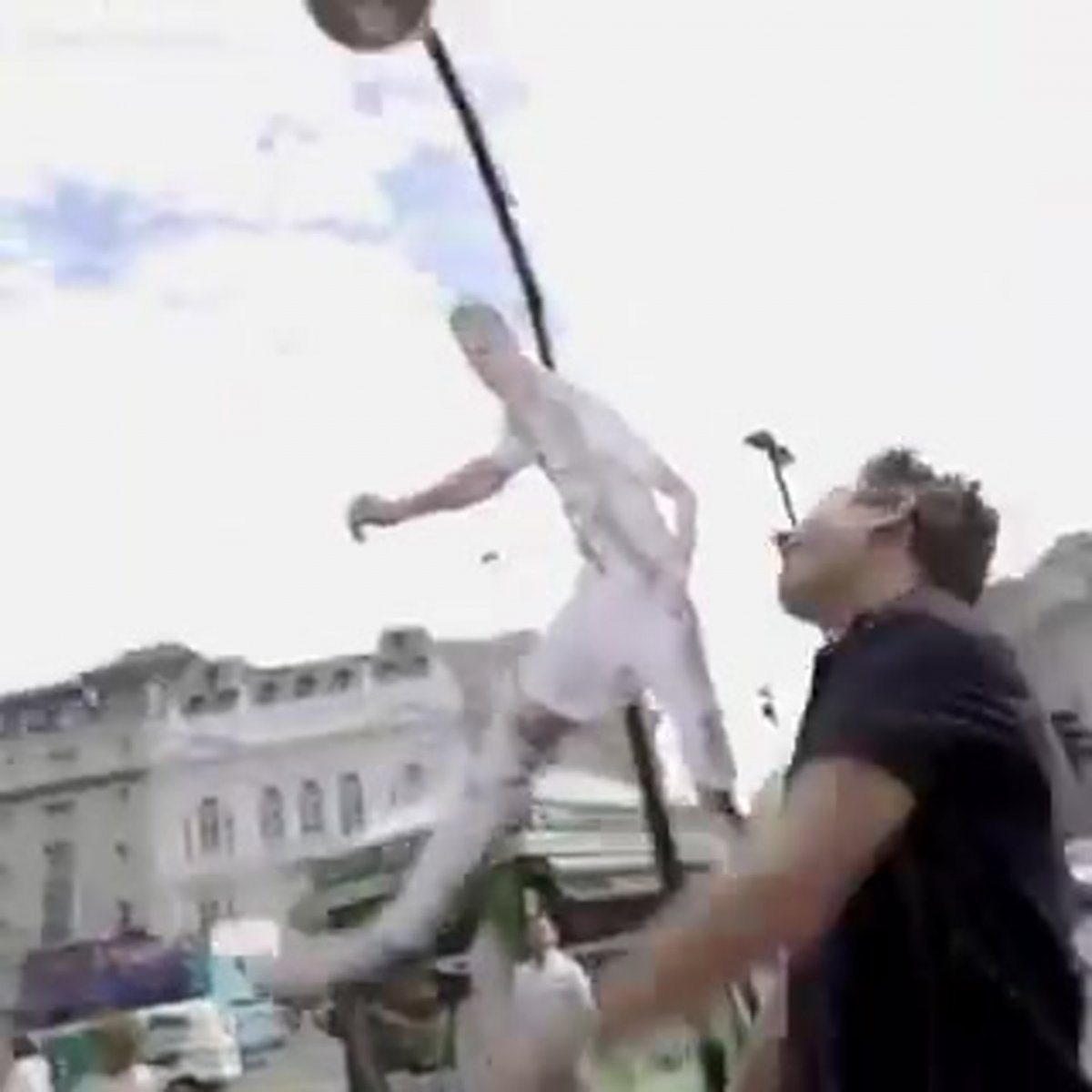 Роналду прыжок празднование