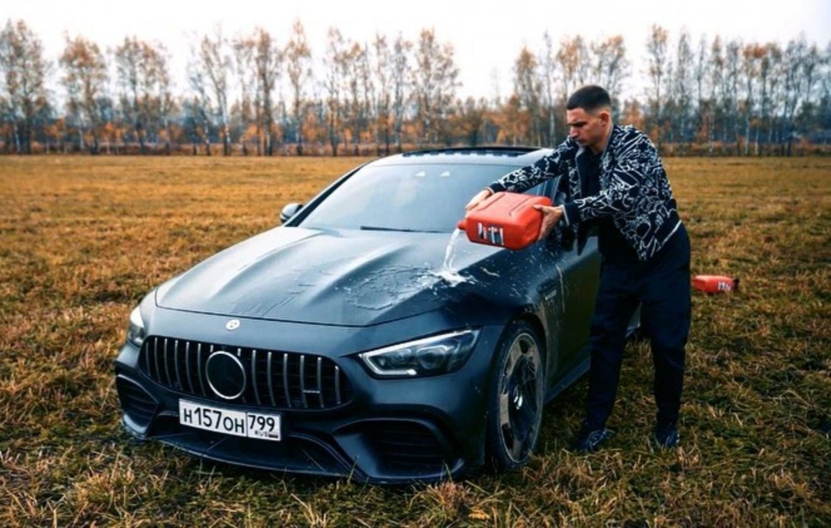 Литвин сжёг БМВ м8