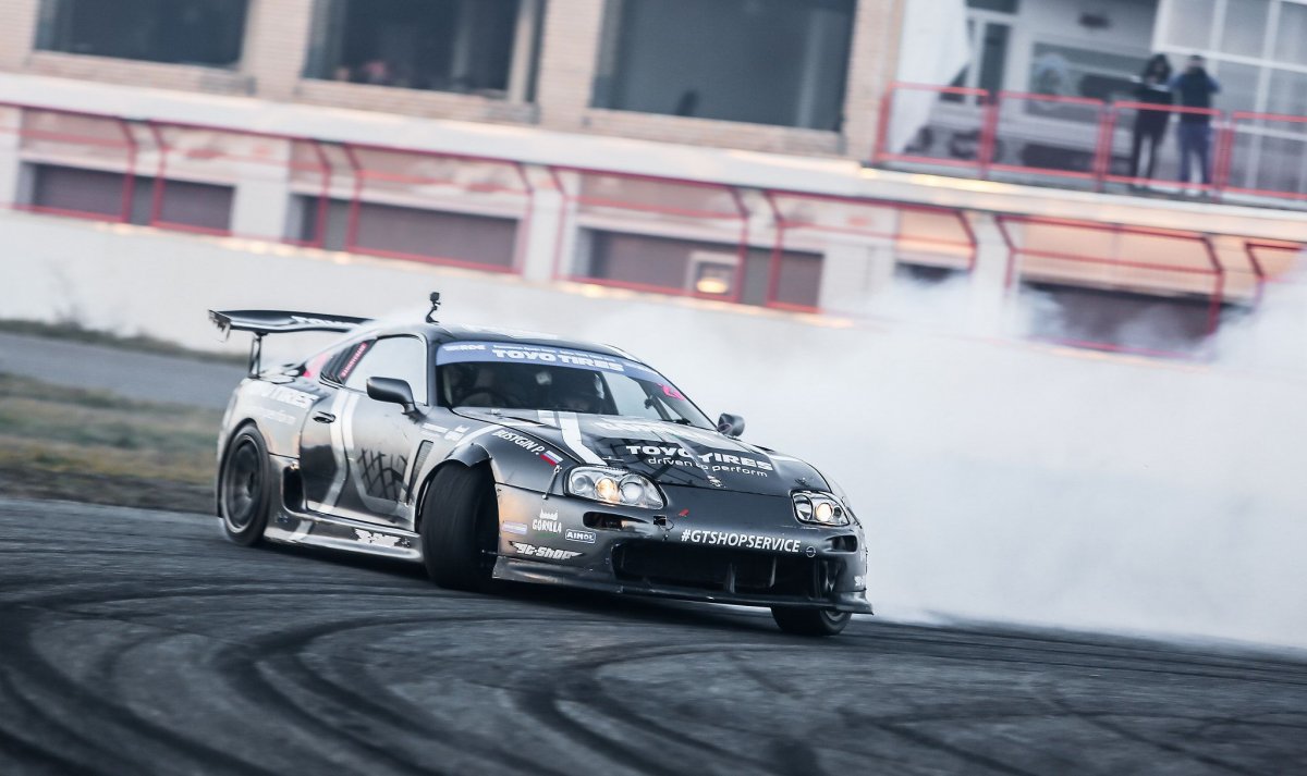 Toyota Mark II 105 дрифт