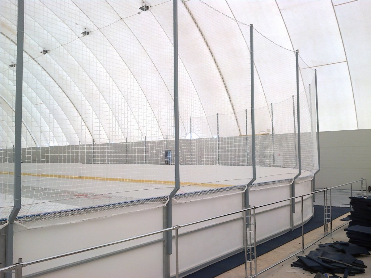 Ограждение хоккейной площадки (h-2.5м, шаг стоек - 2.0м)