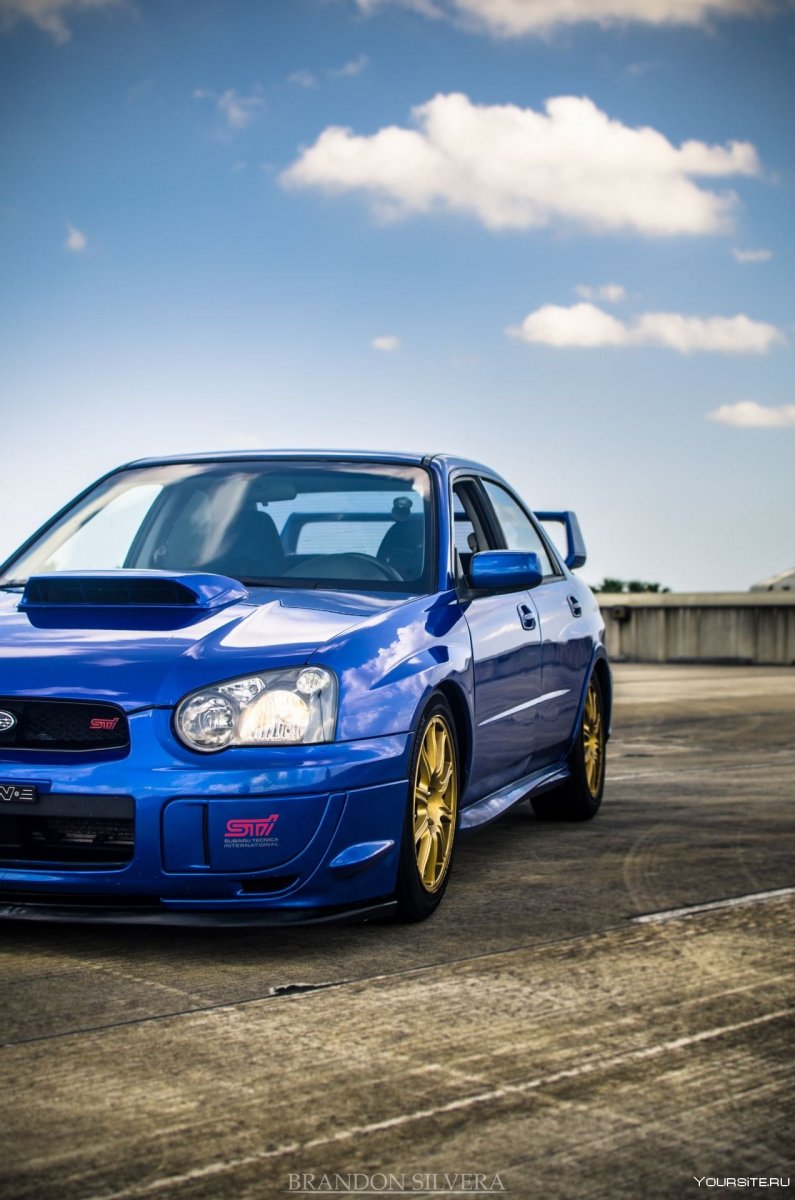 Субару Импреза WRX STI