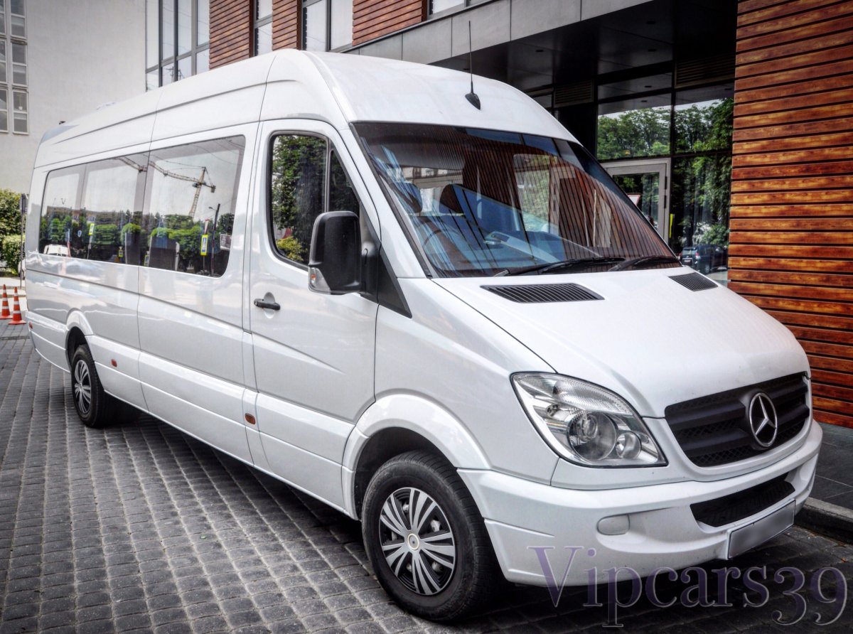 Микроавтобус Mercedes Sprinter