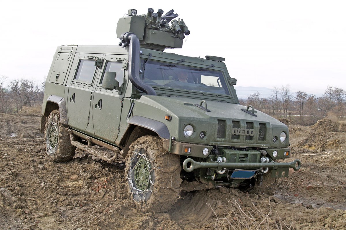 Бронеавтомобиль Iveco LMV «Рысь»