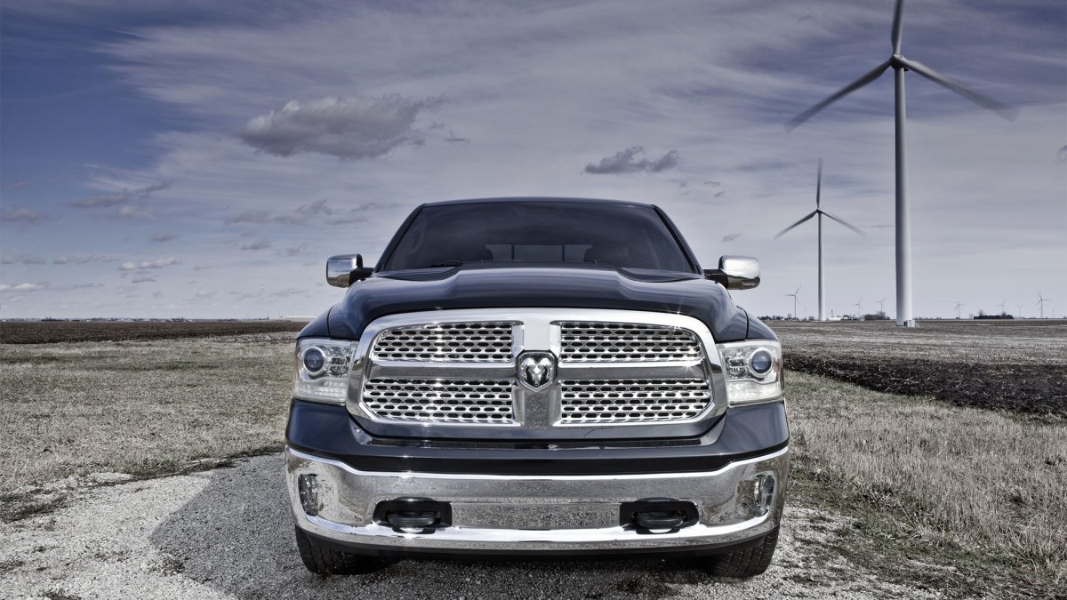 Dodge Ram 1500 Front