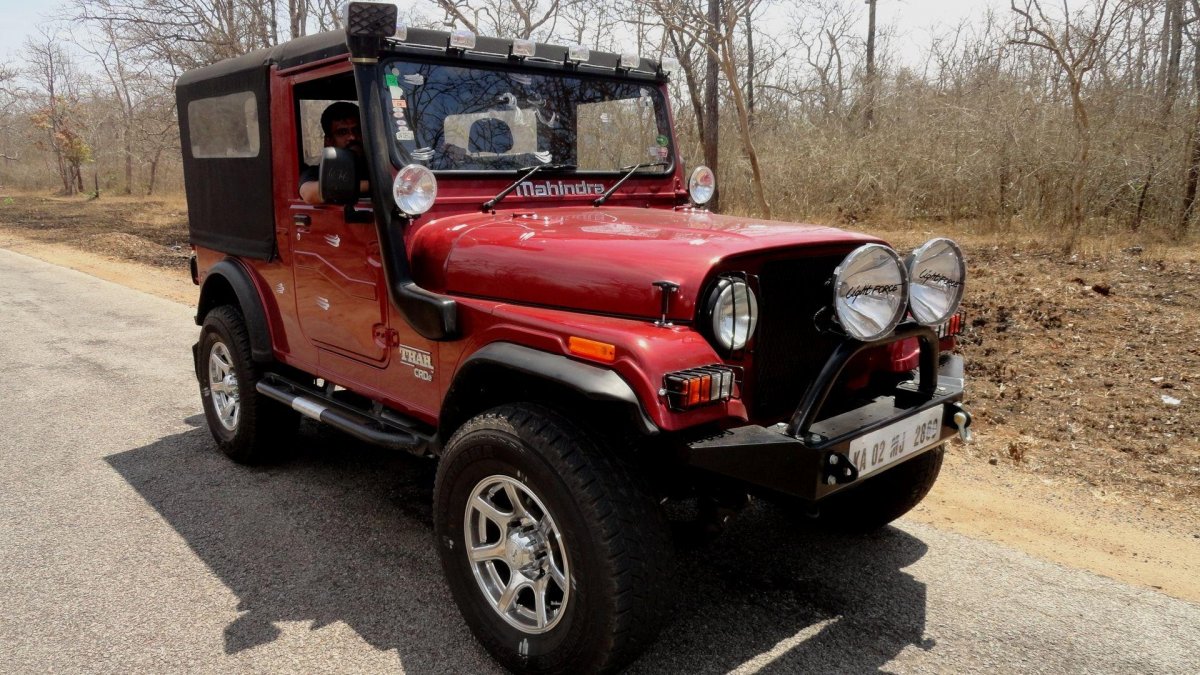 Джип Махиндра Jeep