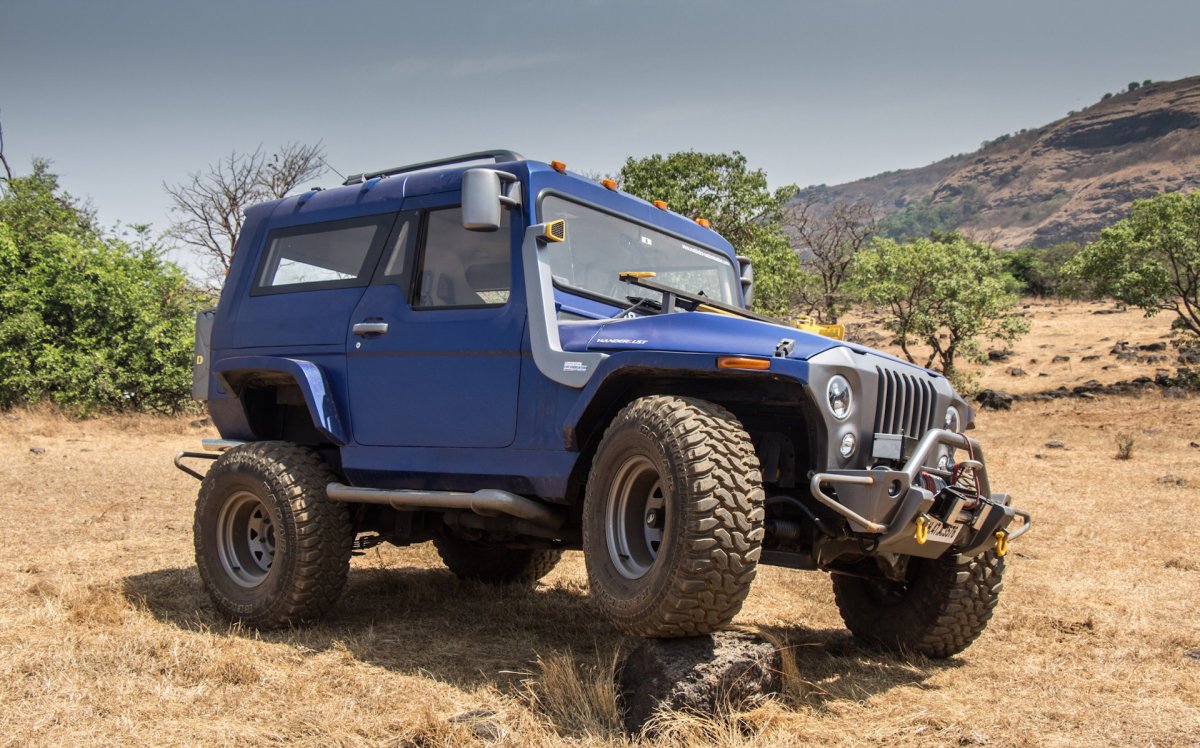 Внедорожник Mahindra Thar