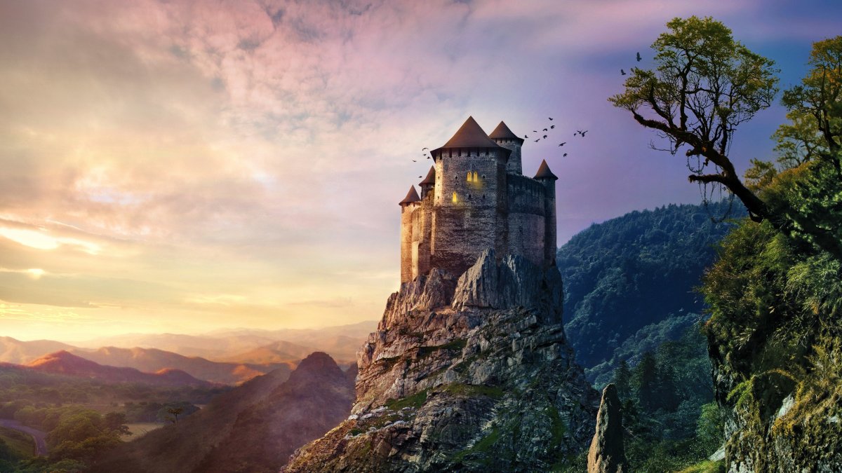 Средневековый замок в горах