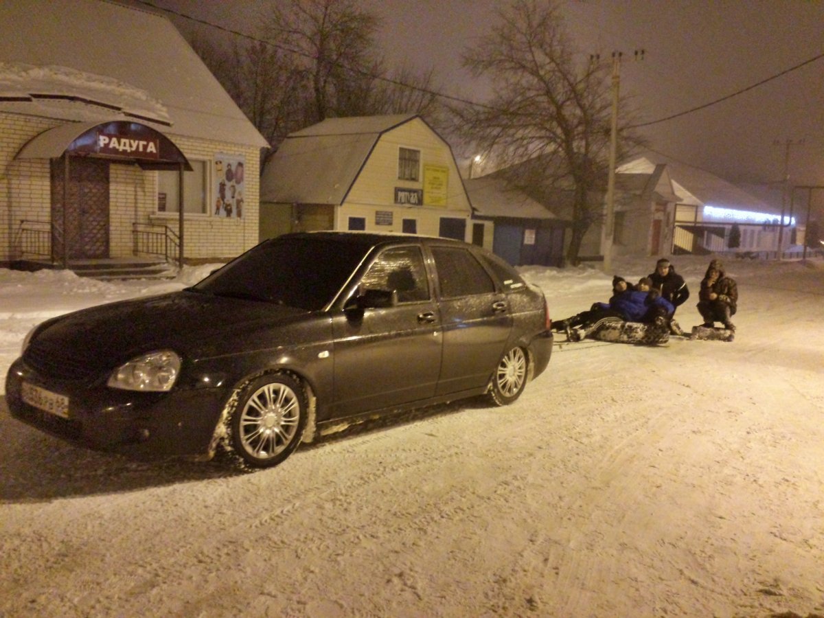 Приора хэтчбек черная авария