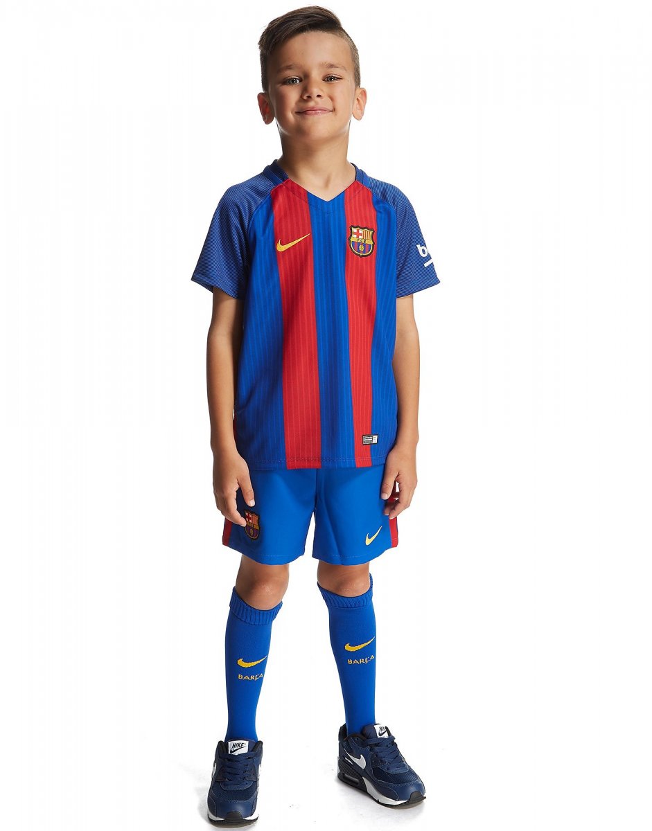 Футбольная форма на мальчика 8 лет