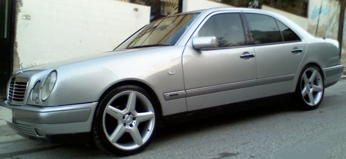Mercedes Benz w210 r17