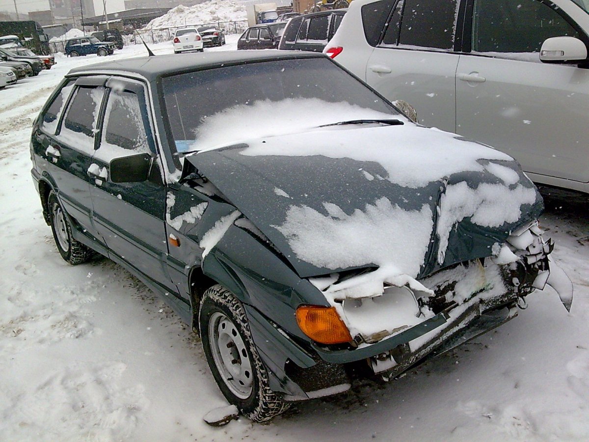 Форд Мустанг 2005 разбитый